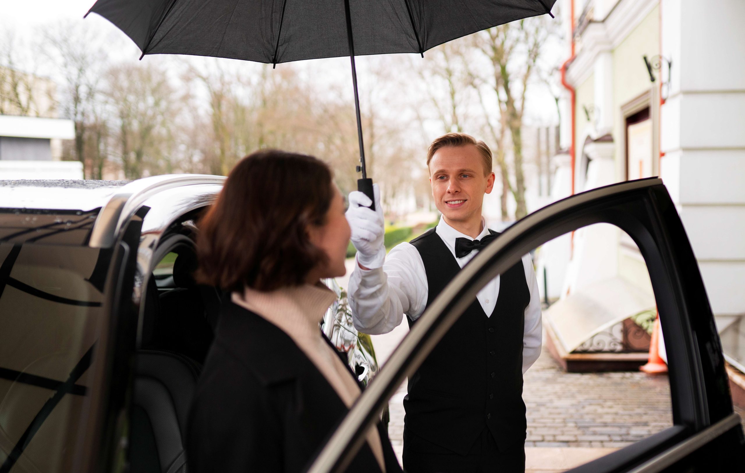 side-view-woman-with-car
